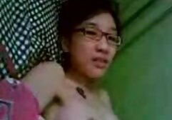 Pelirroja con medias se golpeó actriz venezolana video porno en el culo