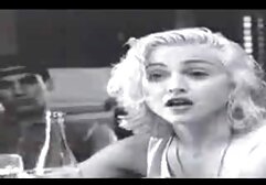 Rubia con un tatuaje en su vientre chupa la polla videos de actrices venezolanas teniendo sexo y se la follan todos los agujeros